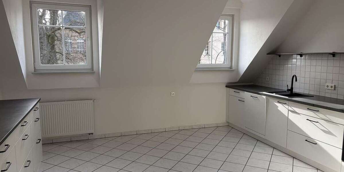 Etagenwohnung Bischmisheim Bischmisheim - 2 Zimmer, 105 m&sup2;, 750&euro; | Angebot:25774478
