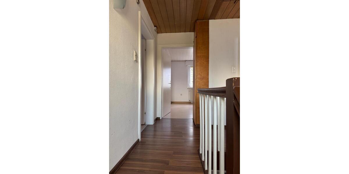 Etagenwohnung Sankt Ingbert - 3 Zimmer, 80 m&sup2;, 700&euro; | Angebot:25957202