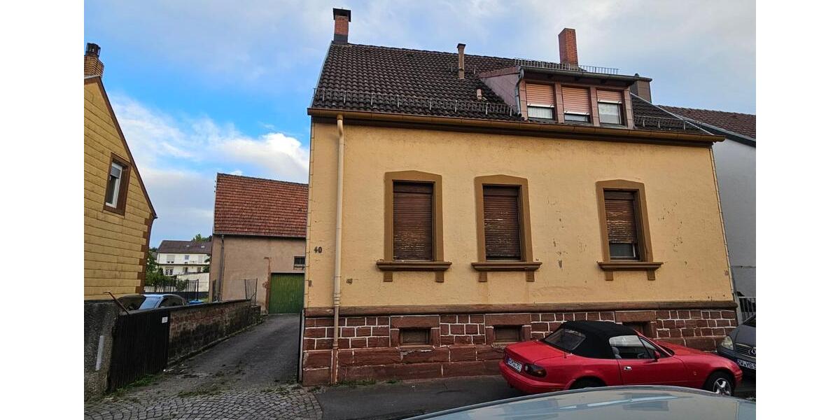 Einfamilienhaus Zweibrücken - 6 Zimmer, 125 m&sup2;, 170.000&euro; | Angebot:26700224