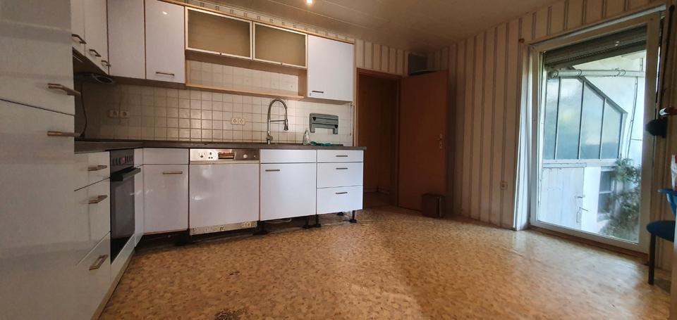 Einfamilienhaus Queidersbach - 7 Zimmer, 184 m&sup2;, 185.000&euro; | Angebot:26048223