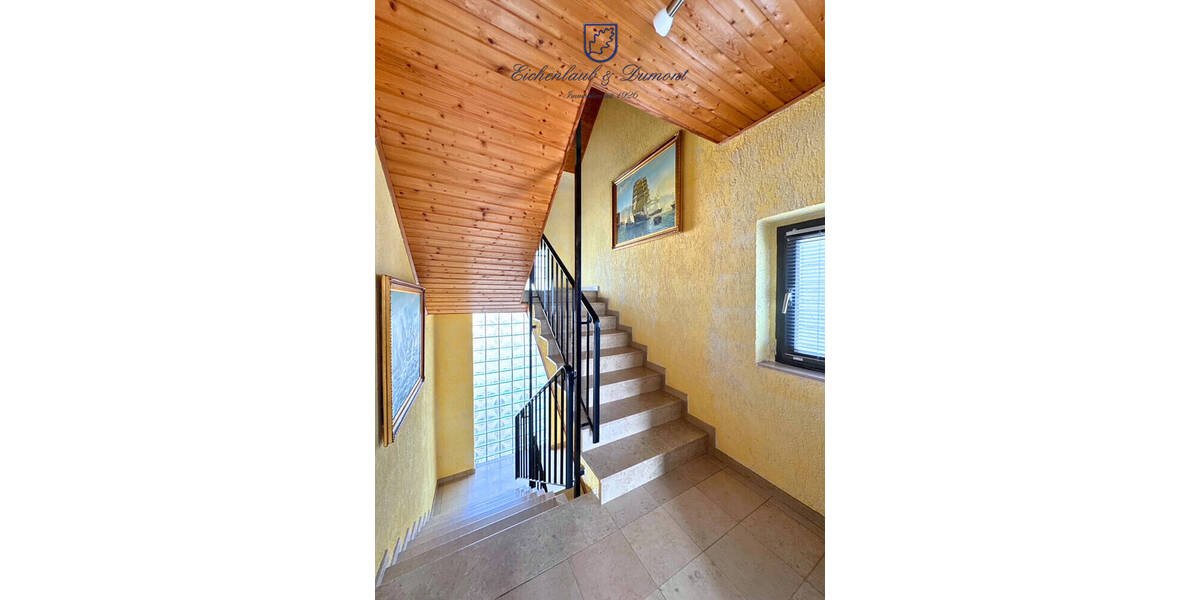 Mehrfamilienhaus, Wohnhaus Saarbrücken / Brebach Brebach-Fechingen - 9 Zimmer, 221 m&sup2;, 469.000&euro; | Angebot:26247471