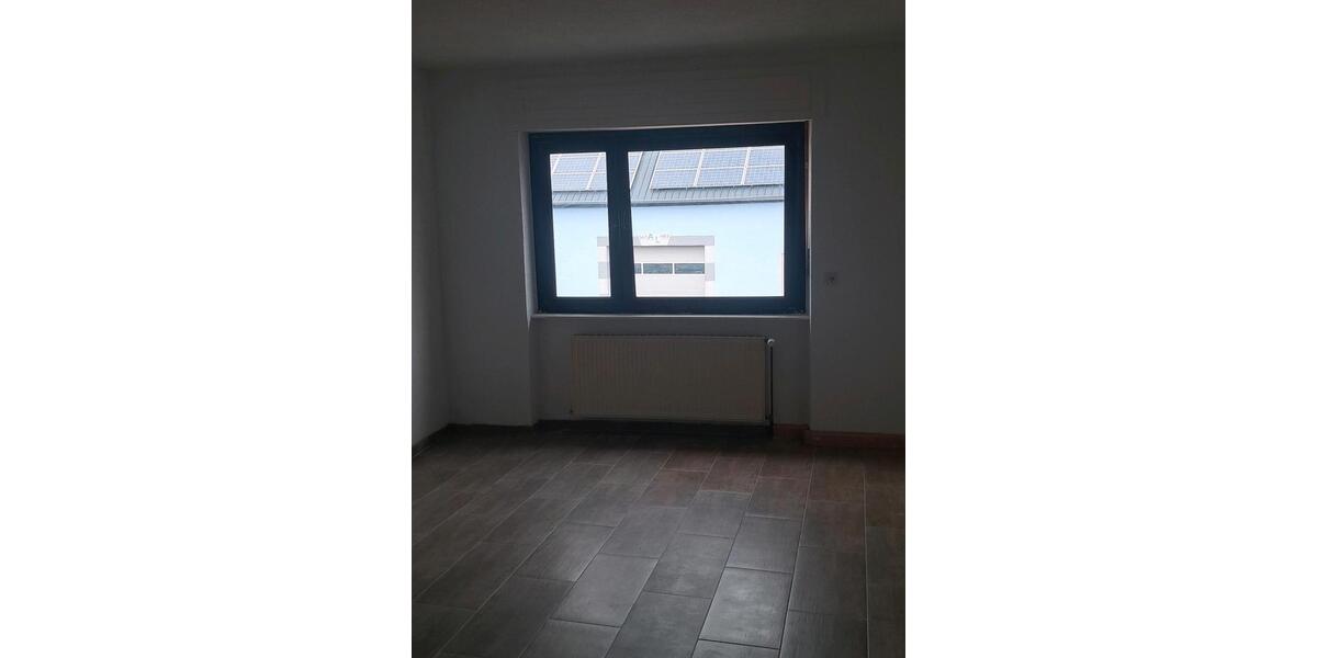 Mehrfamilienhaus, Wohnhaus Homburg - 7 Zimmer, 200 m&sup2;, 1.150&euro; | Angebot:26606261