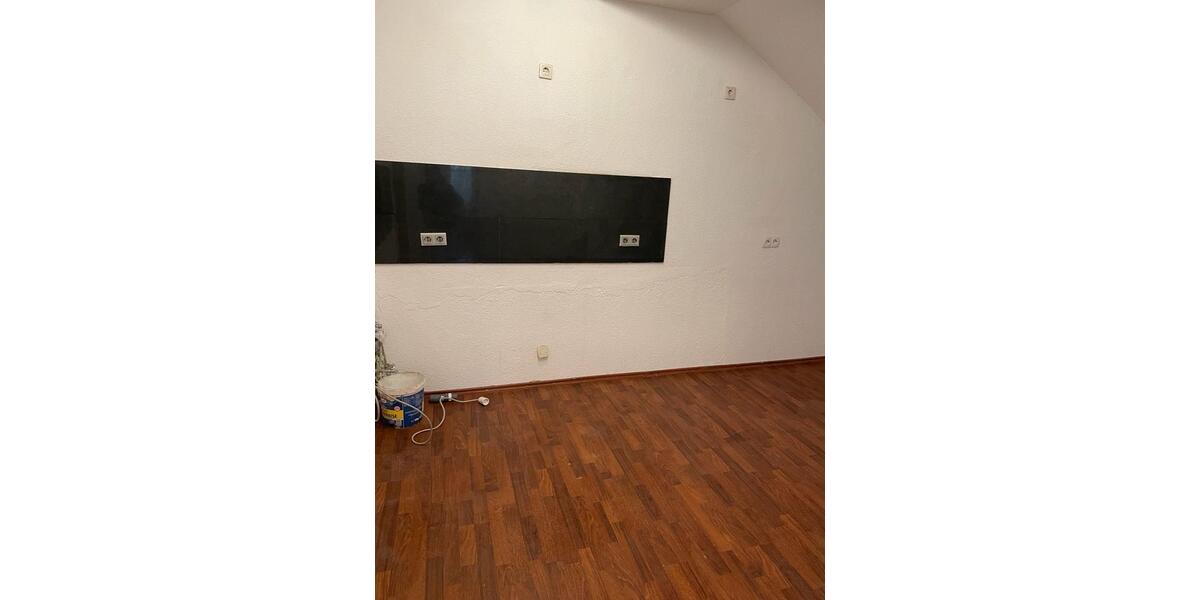 Dachgeschoßwohnung Sulzbach (Saar) - 2 Zimmer, 70 m&sup2;, 700&euro; | Angebot:25998931