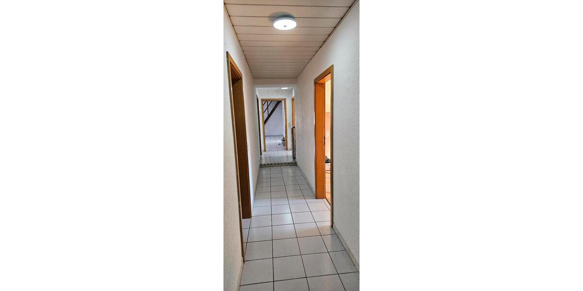 Dachgeschoßwohnung Sankt Wendel - 2 Zimmer, 100 m&sup2;, 700&euro; | Angebot:25922342