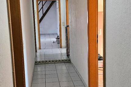 Wohnung Sankt Wendel - 2 Zimmer, 100 m&sup2;, 700&euro; | Angebot:25922342
