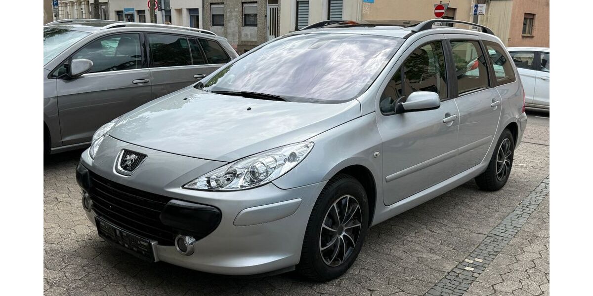 Peugeot 307 187.200 km 2.400 &euro; Saarbrücken - Burbach 66115