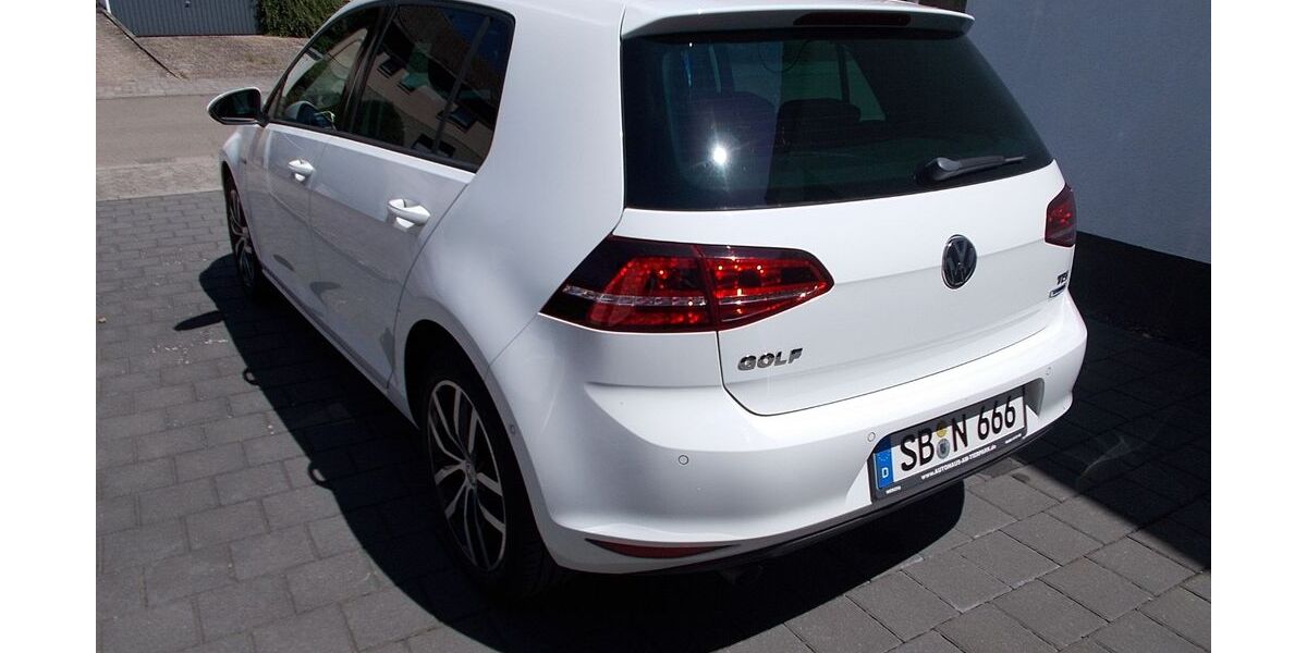 VW Golf 129.500 km 10.900 &euro; Saarbrücken 66117