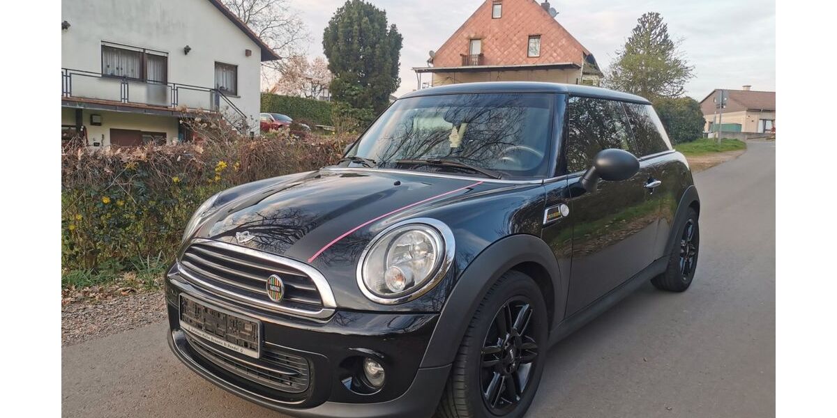 Mini ONE 194.000 km 4.200 &euro; Homburg 66424