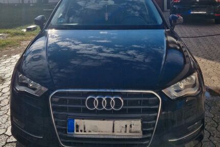 Audi A3 176.768 km 8.700 &euro; Hauptstuhl 66851