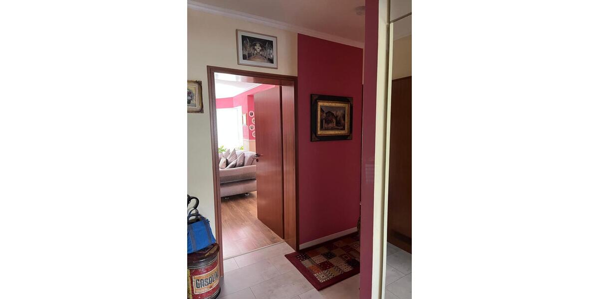 Etagenwohnung Saarbrücken Malstatt - 2.5 Zimmer, 83 m&sup2;, 675&euro; | Angebot:26032047