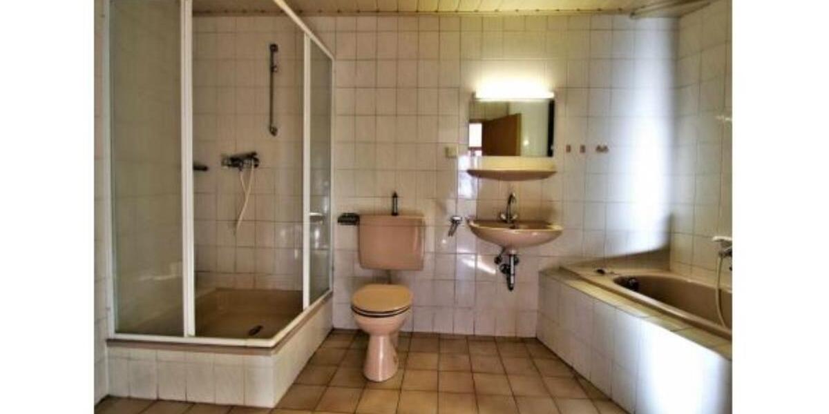 Mehrfamilienhaus, Wohnhaus Mandelbachtal - 6 Zimmer, 180 m&sup2;, 379.000&euro; | Angebot:20821772