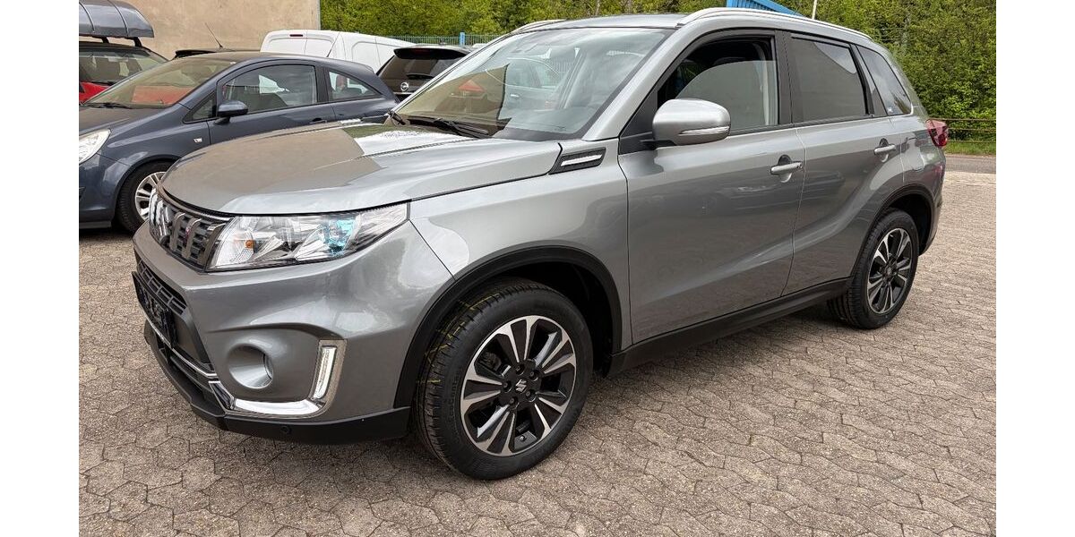 Suzuki Vitara 49.000 km 18.900 &euro; Saarbrücken 66115