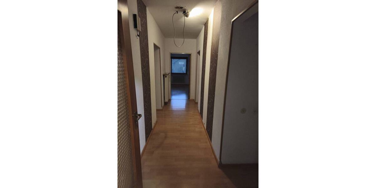 Attraktives Zweifamilienhaus in ruhiger Lage - Mehrfamilienhaus, Wohnhaus Schiffweiler Landsweiler | Angebot:26146960