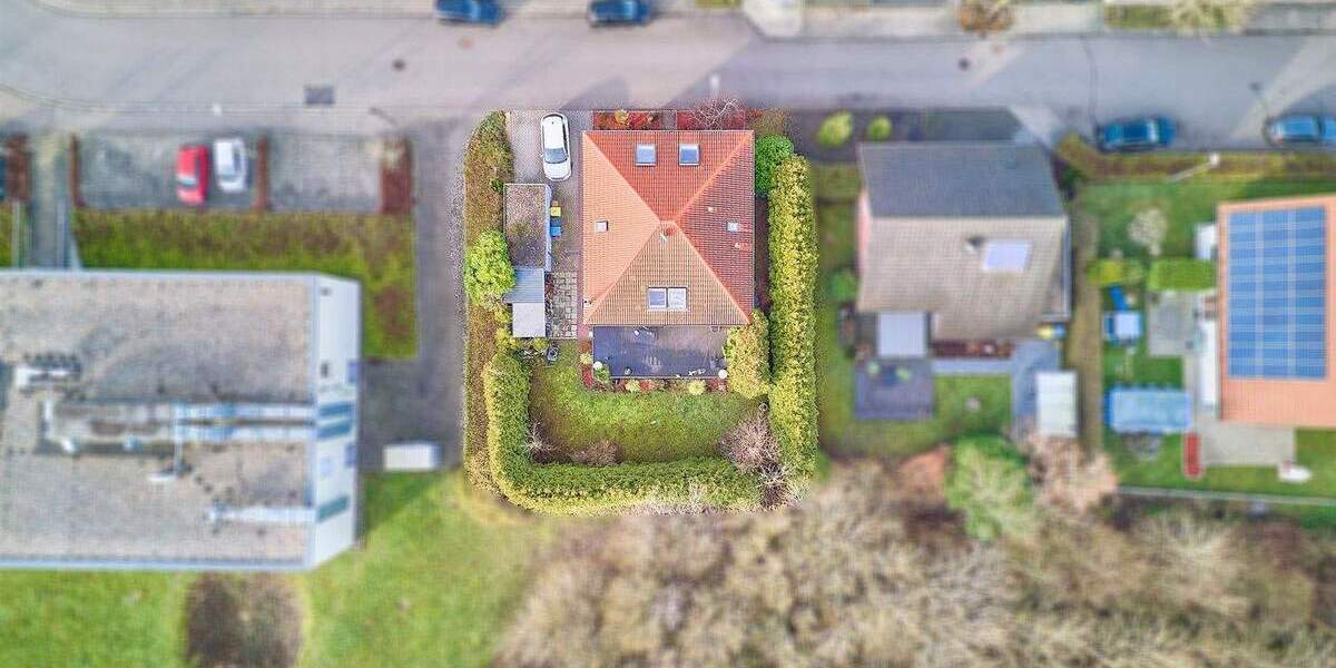 Einfamilienhaus Zweibrücken - 5 Zimmer, 182 m&sup2;, 399.000&euro; | Angebot:25737852