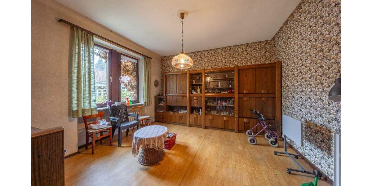 Einfamilienhaus Hornbach - 1 Zimmer, 290 m&sup2;, 225.000&euro; | Angebot:25776852