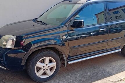 Nissan X-Trail 265.000 km 2.500 &euro; Heusweiler 66265