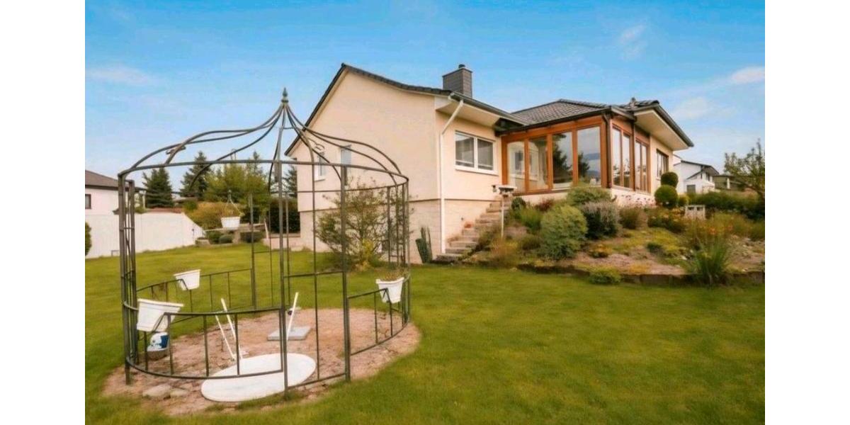 Einfamilienhaus Homburg - 7 Zimmer, 196 m&sup2;, 340.000&euro; | Angebot:26088449