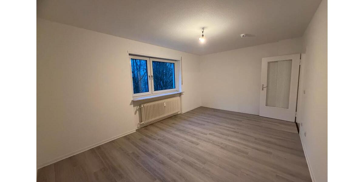 Etagenwohnung Saarbrücken Eschberg - 2 Zimmer, 66 m&sup2;, 627&euro; | Angebot:25178321