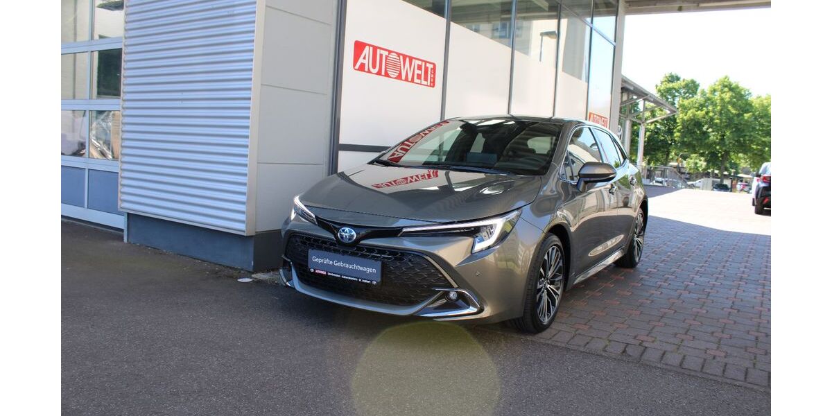 Toyota Corolla 18.541 km 24.990 &euro; Saarbrücken 66113