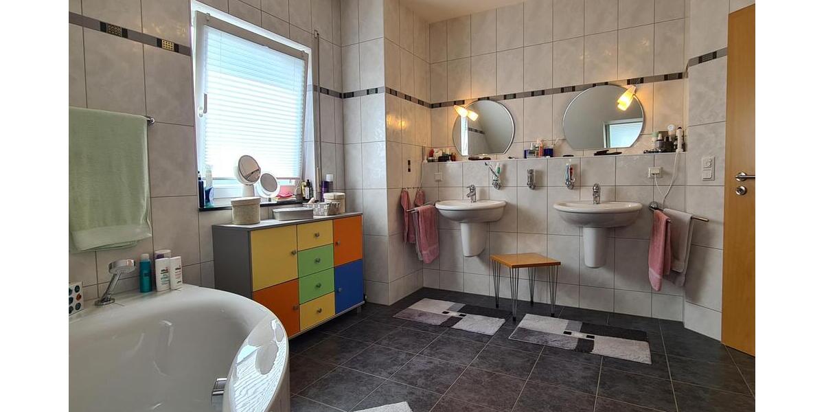 Modernes lichtdurchflutetes Einfamilienhaus in Topwohnlage von Bexbach - Einfamilienhaus Bexbach | Angebot:21093044