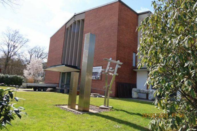 Die besondere Immobilie: Ehemalige Herz-Jesu-Kirche in Neunkirchen - Gewerbeobjekt Neunkirchen | Angebot:4686251