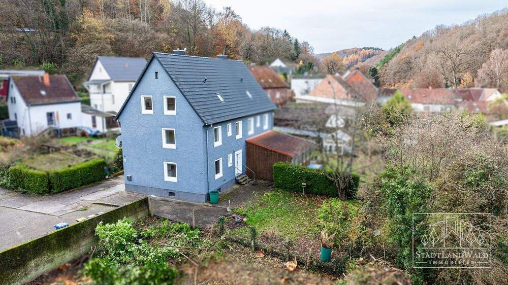 Doppelhaushälfte Pirmasens Niedersimten - 8 Zimmer, 121 m&sup2;, 145.000&euro; | Angebot:25668054
