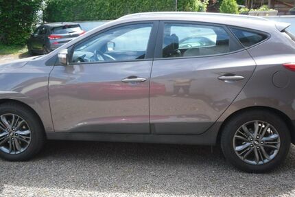 Hyundai ix35 152.000 km 10.690 &euro; Saarbruecken 66119
