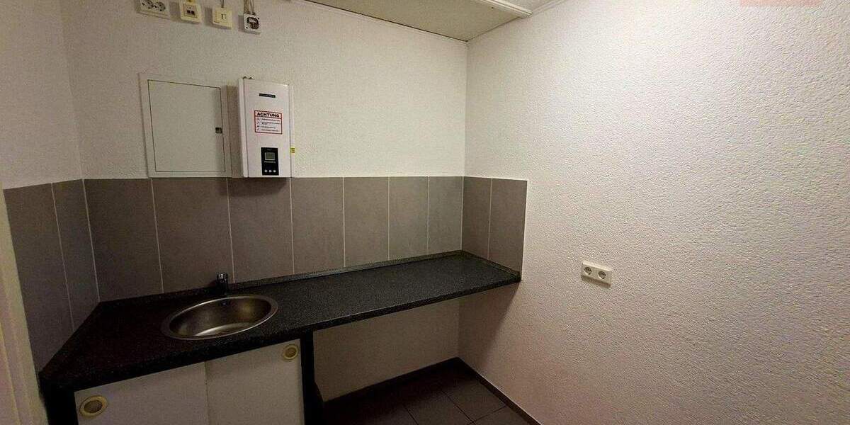 Etagenwohnung Neunkirchen/Saar Innenstadt - 2 Zimmer, 95 m&sup2;, 115.000&euro; | Angebot:25673997