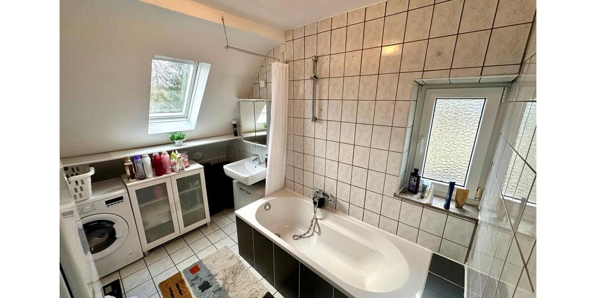 Dachgeschoßwohnung Saarbrücken Malstatt - 2 Zimmer, 71 m&sup2;, 695&euro; | Angebot:25174970