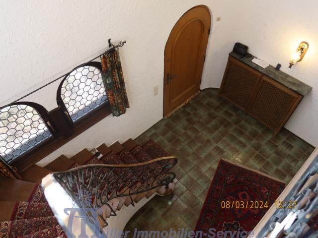 Schöne Landhaus-Villa in unverbaubarer Orts- und Waldrandlage von Homburg - Einfamilienhaus Homburg | Angebot:15024068