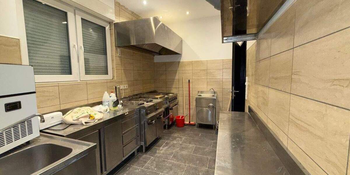 Voll ausgestattete Gastrofläche in Neunkirchen - Bar, Bistro oder Restaurant - sofort startklar - Gewerbeobjekt Neunkirchen Innenstadt | Angebot:24044007