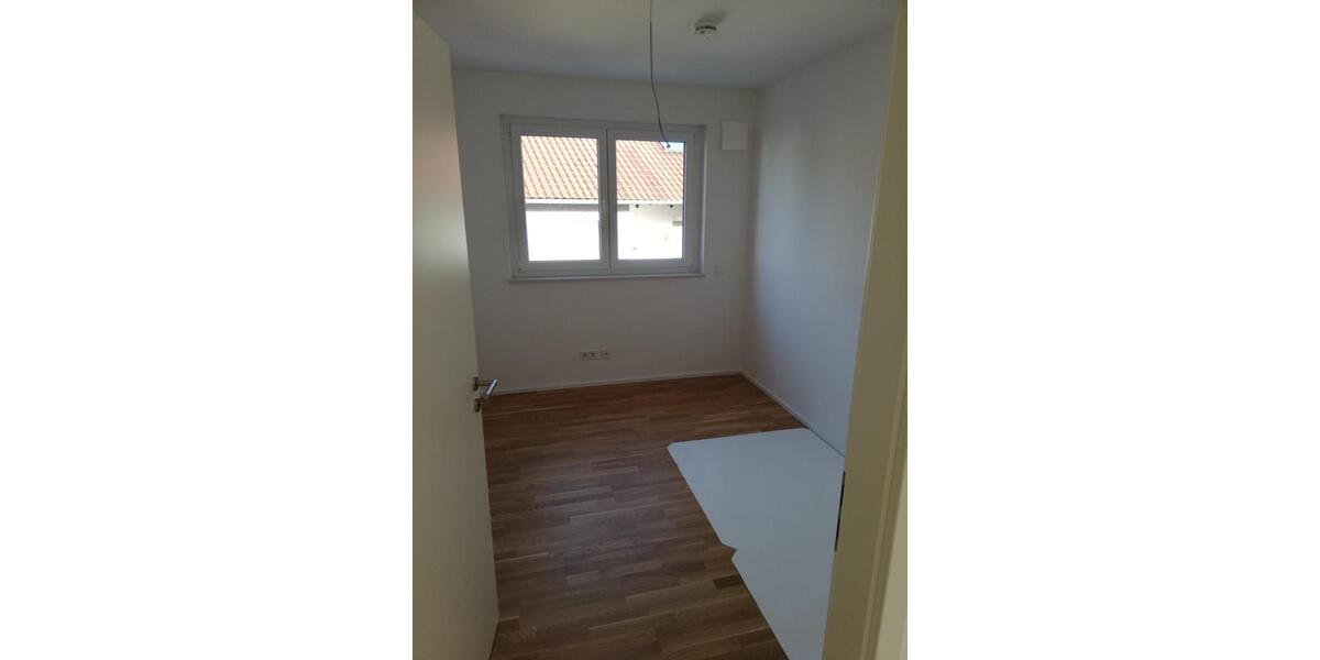 Etagenwohnung Steinwenden - 3 Zimmer, 93 m&sup2;, 1.335&euro; | Angebot:25407966