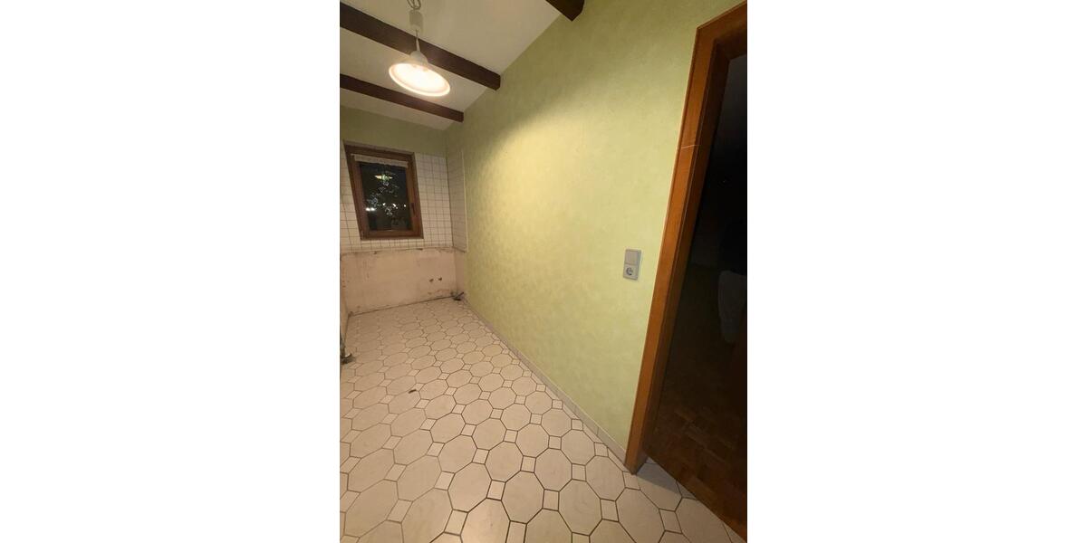 Reihenhaus Sulzbach (Saar) - 5 Zimmer, 120 m&sup2;, 1.250&euro; | Angebot:26044741