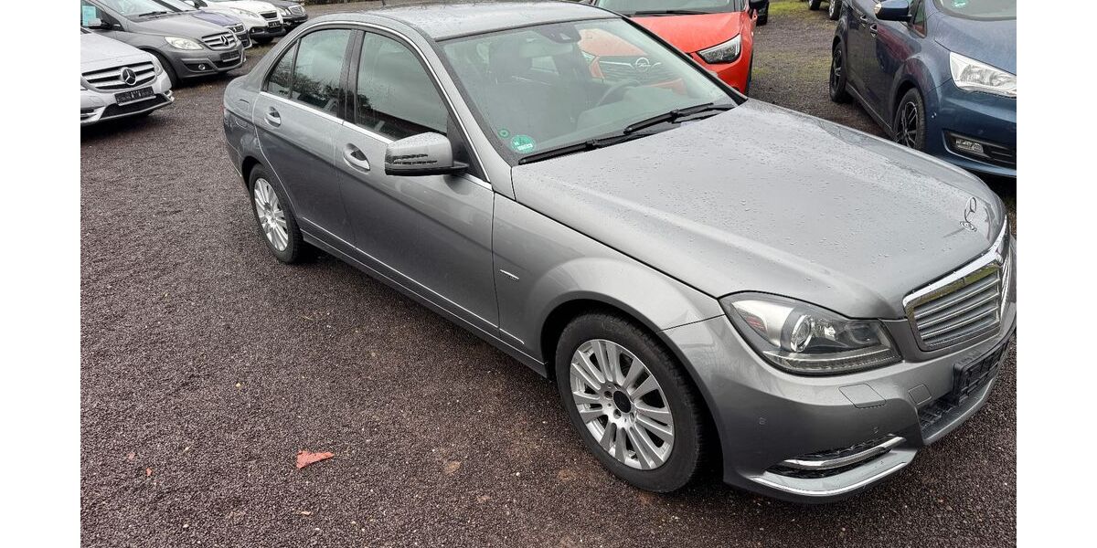 Mercedes-Benz C 200 142.000 km 11.950 &euro; Saarbrücken/Altenkessel 66126