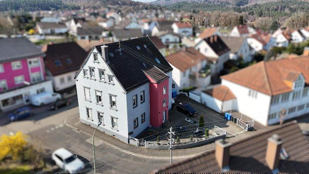 Mehrfamilienhaus, Wohnhaus Lemberg - 9 Zimmer, 320 m&sup2;, 269.000&euro; | Angebot:25837705