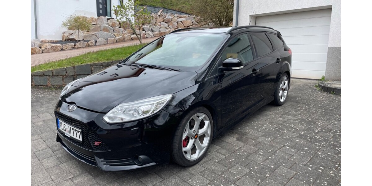 Ford Focus 128.000 km 11.990 &euro; Albessen 66871