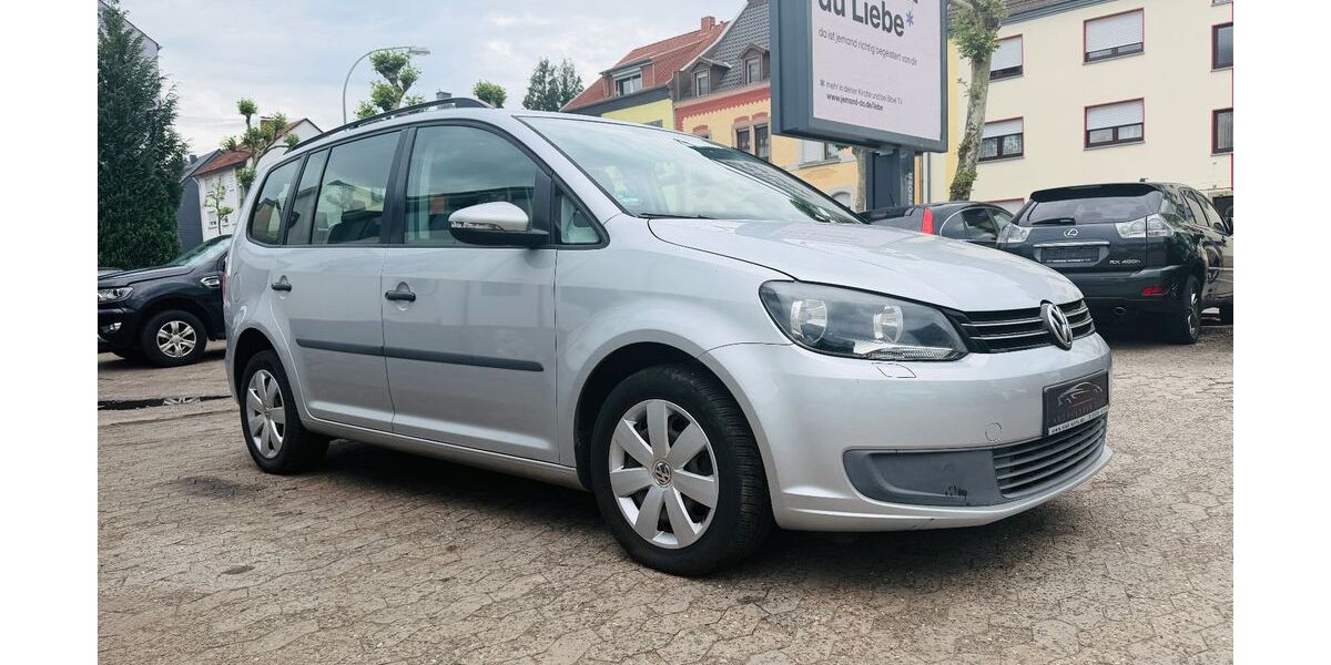 VW Touran 147.000 km 6.900 &euro; Saarbrücken 66115
