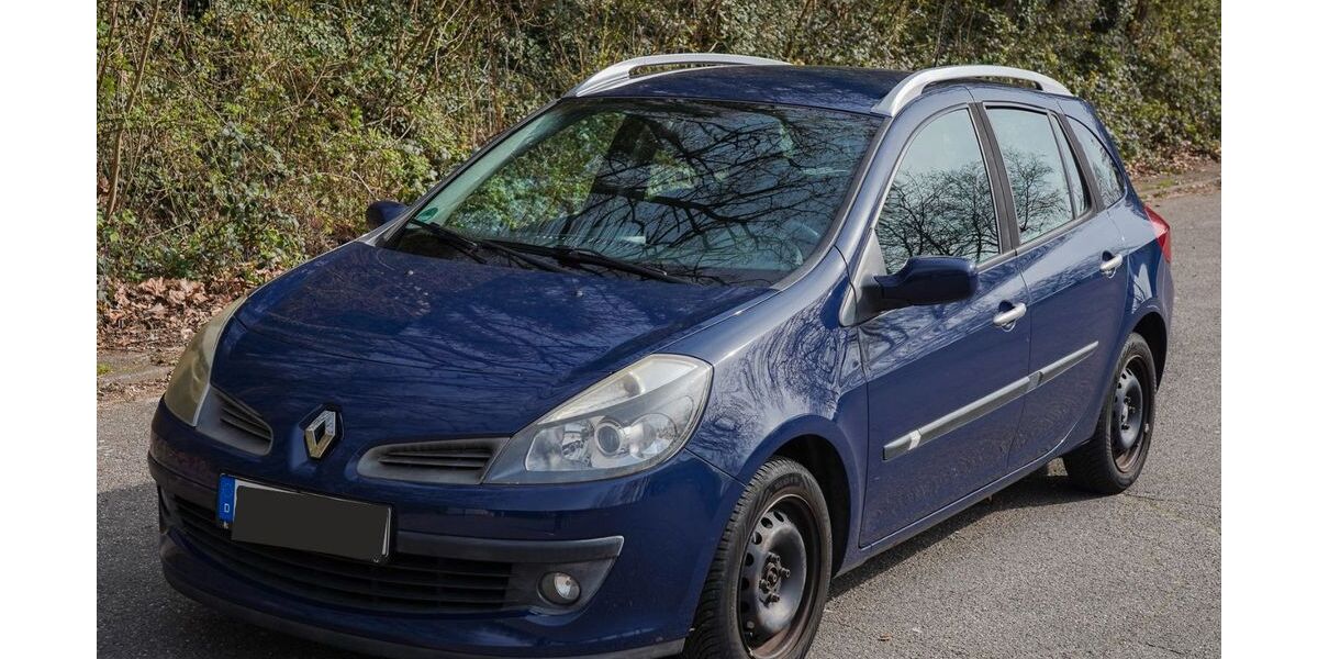 Renault Clio 137.000 km 2.300 &euro; Saarbrücken 66111