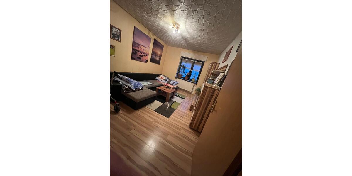 Etagenwohnung Neunkirchen - 4 Zimmer, 110 m&sup2;, 820&euro; | Angebot:25994663