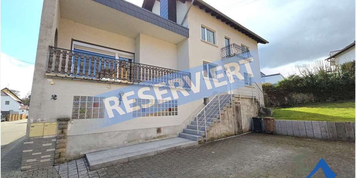 Einfamilienhaus Niedermohr - 8 Zimmer, 215 m&sup2;, 230.000&euro; | Angebot:26106116