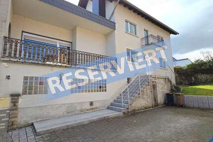 Haus Niedermohr - 8 Zimmer, 215 m&sup2;, 230.000&euro; | Angebot:26106116