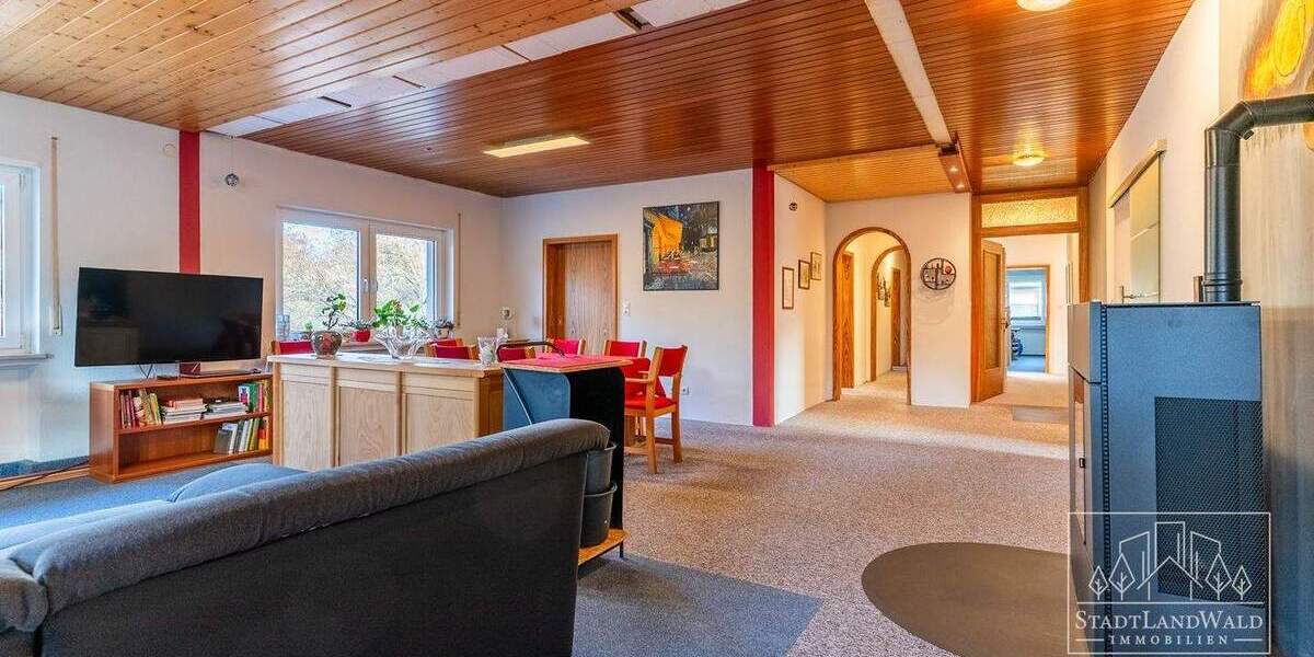 Einfamilienhaus Merzalben - 9 Zimmer, 220 m&sup2;, 319.500&euro; | Angebot:25733495