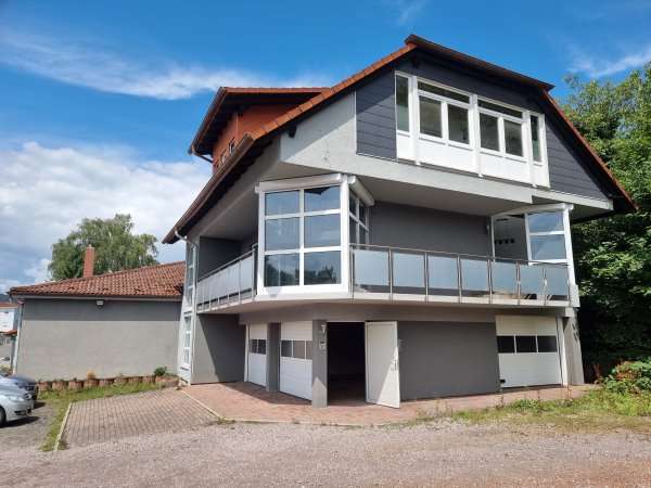 Einfamilienhaus Zweibrücken - 12 Zimmer, 950 m&sup2;, 695.000&euro; | Angebot:21715659