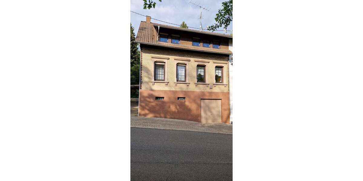 Einfamilienhaus Saarbrücken Dudweiler - 7 Zimmer, 140 m&sup2;, 199.000&euro; | Angebot:26856434