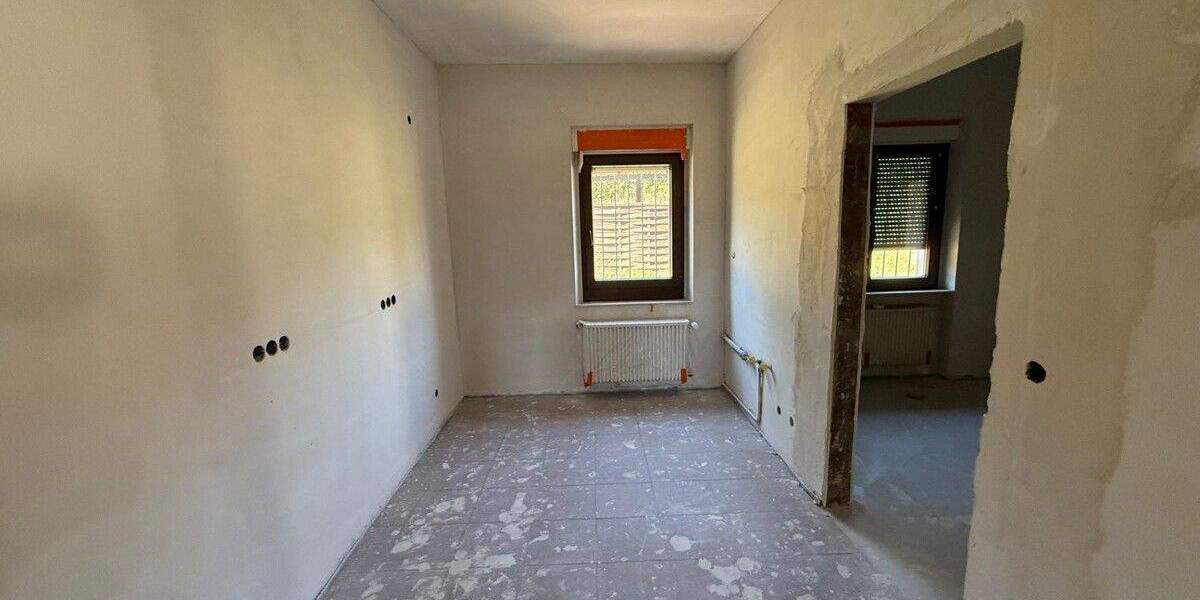 Einfamilienhaus Quierschied - 5 Zimmer, 230 m&sup2;, 249.000&euro; | Angebot:25706702