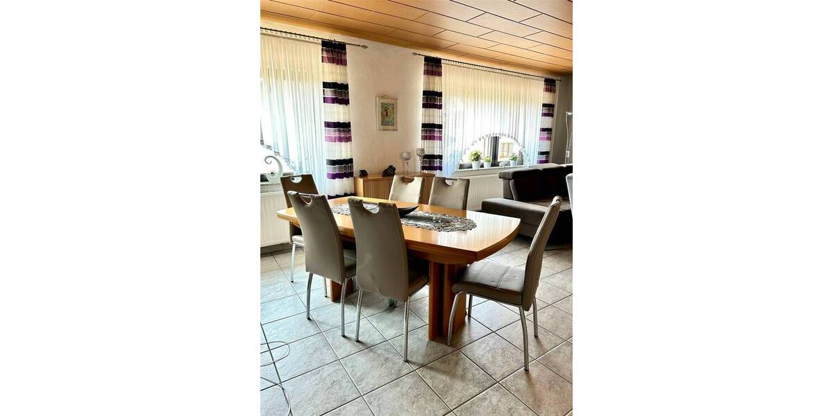 Mehrfamilienhaus, Wohnhaus Illingen Hüttigweiler - 5 Zimmer, 174 m&sup2;, 325.000&euro; | Angebot:25701155