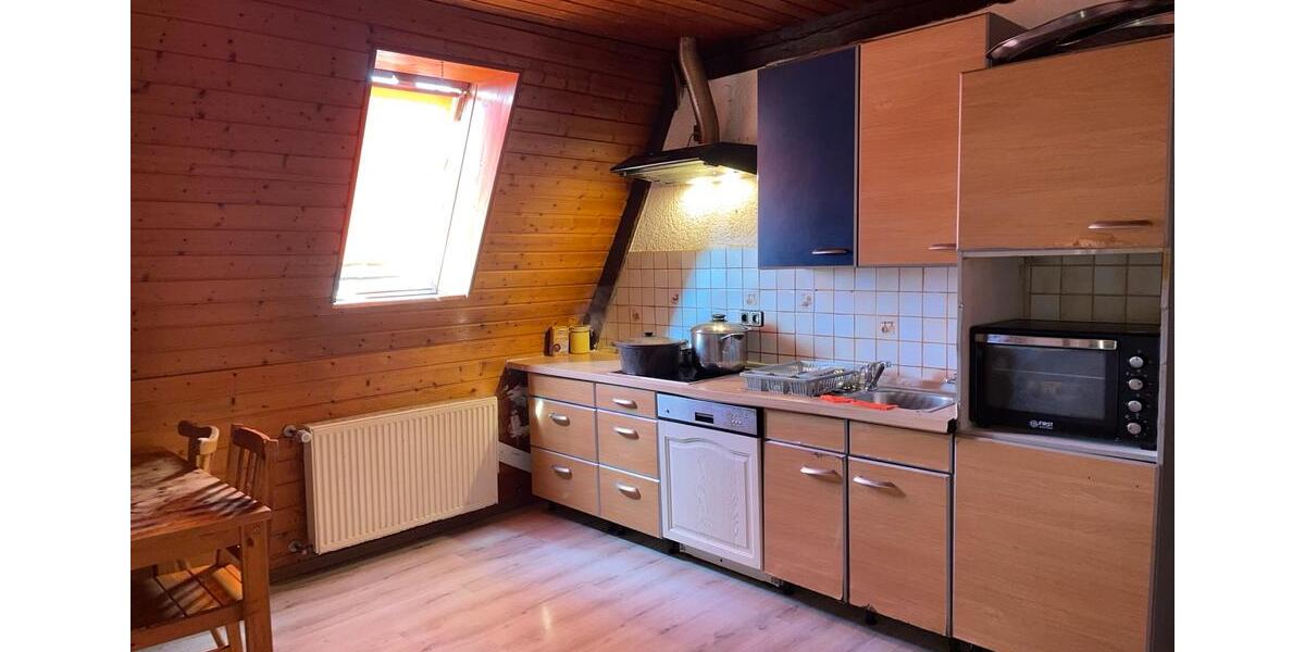 Dachgeschoßwohnung Zweibrücken - 5 Zimmer, 150 m&sup2;, 900&euro; | Angebot:26567141