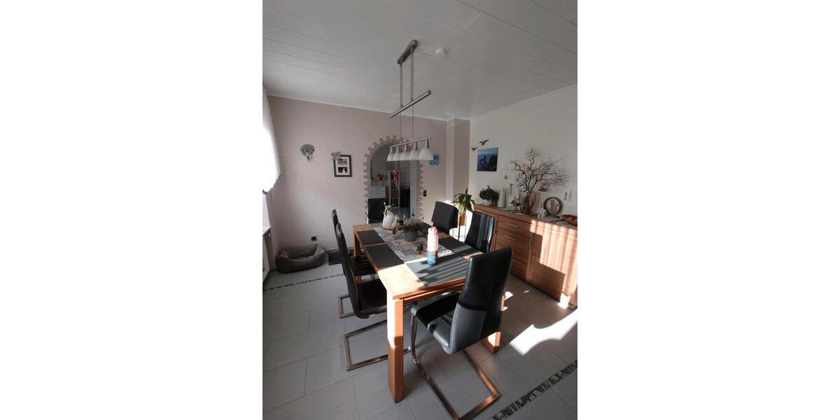 Einfamilienhaus Friedrichsthal - 7 Zimmer, 175 m&sup2;, 250.000&euro; | Angebot:25095844