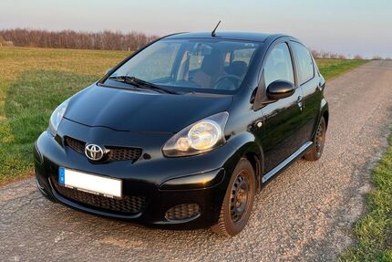 Toyota Aygo (X) 148.887 km 2.700 &euro; Pirmasens 66955