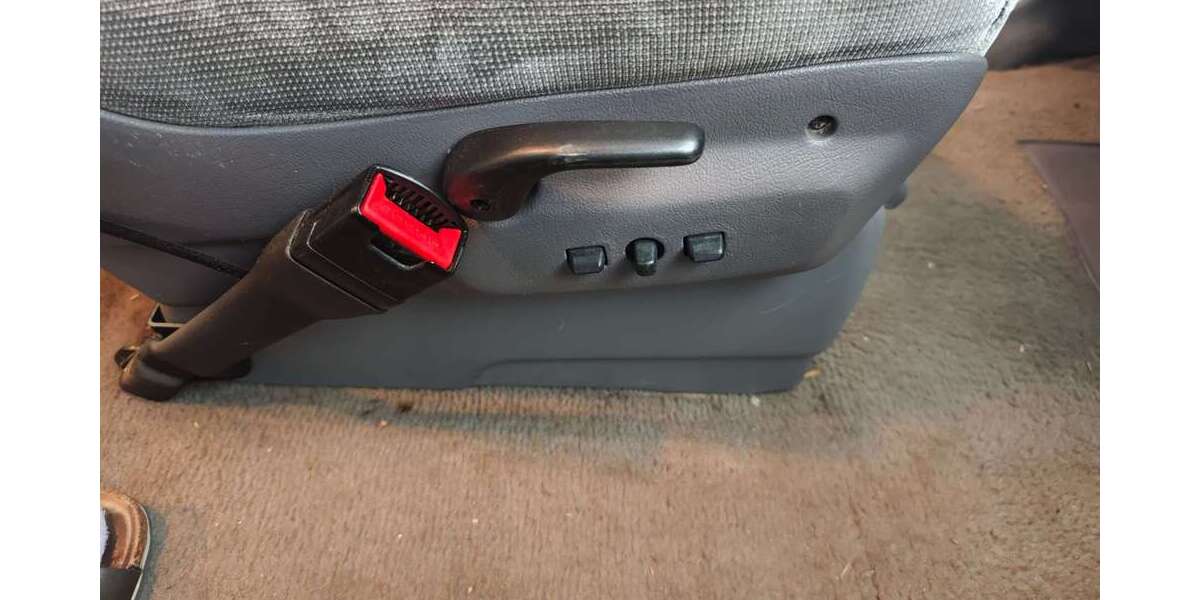 Chrysler Voyager 180.000 km 1.750 &euro; Neunkirchen/Saar 66538